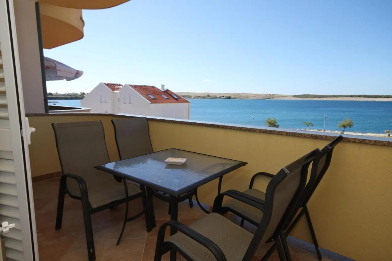 Studio Povljana 3316C Croatia